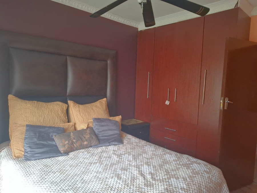 5 Bedroom Property for Sale in Fichardt Park Free State